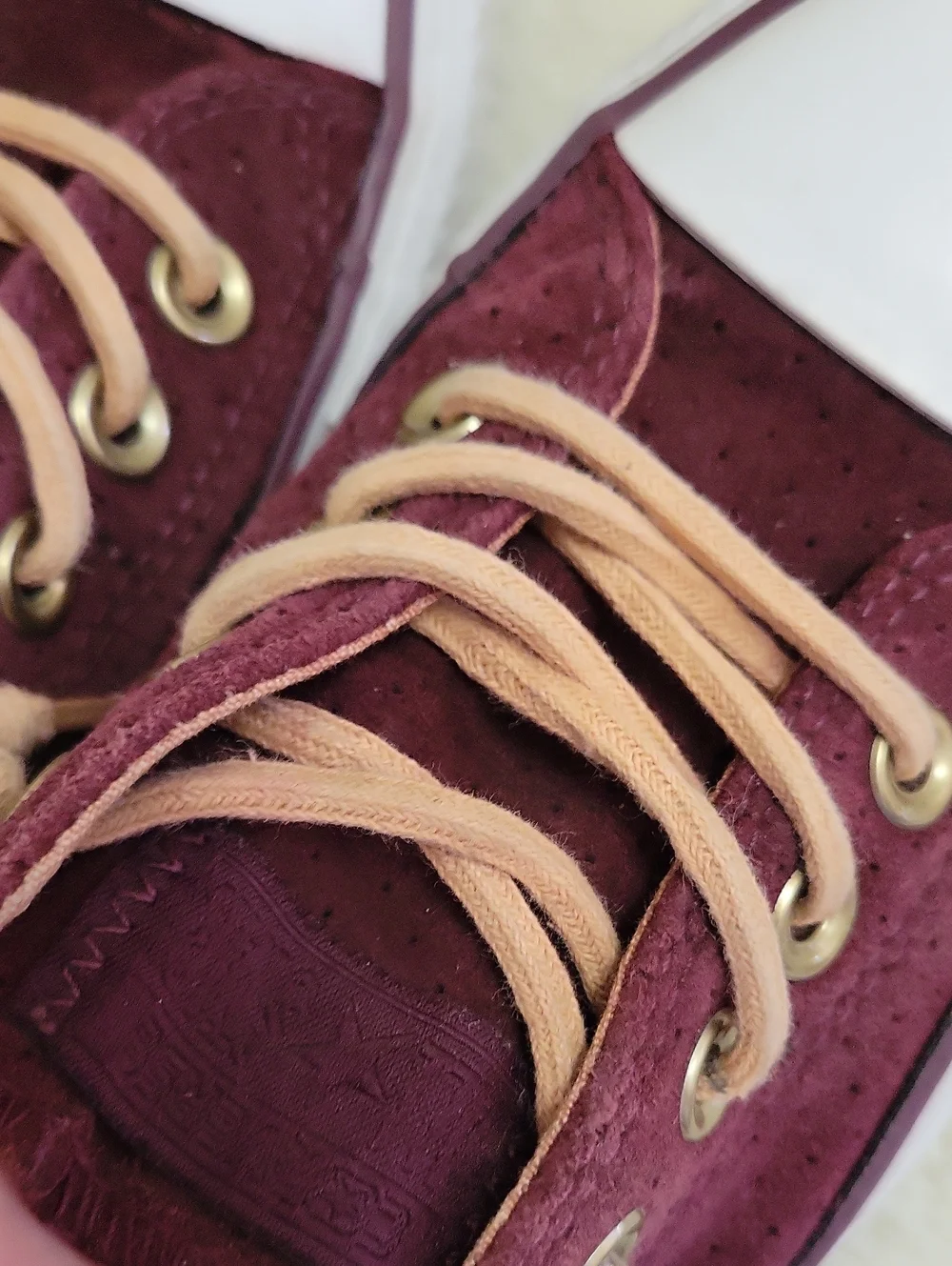 CONVERSE Suede Leather All Star Sneakers Gem. Size 6